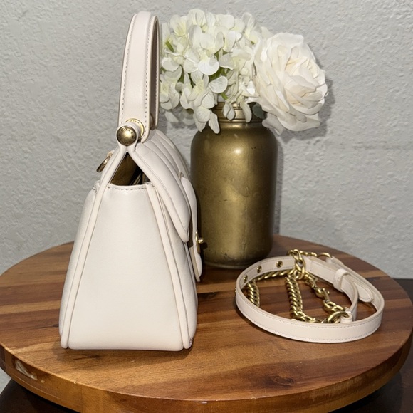 Coach Nappa Leather Willis Top Handle 18 With Quilting - Picture 9 of 16